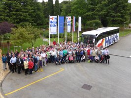Bei der Eröffnungsreise nach Kroatien wurden wir mit 400 Gästen - 10 Busse !! auch sehr freudig begrüßt und das Hotel hat gleich die Gute Reise Hauck Fahnen gehisst. 