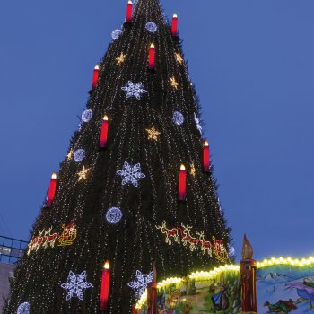 Weihnachtsbaum auf dem Dortmunder Weihnachtsmarkt © prosiaczeq-fotolia.com