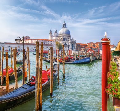 Gondeln im Canale Grande