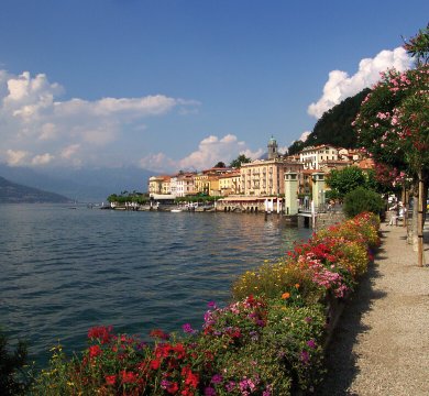 Uferpromenade von Bellagio am Comer See