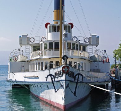 Ausflugsdampfer in Lausanne
