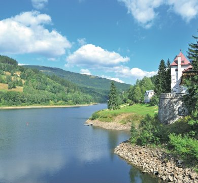 Elbstausee im Riesengebirge bei Spindlermühle