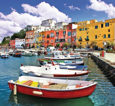 Hafen von Procida Island
