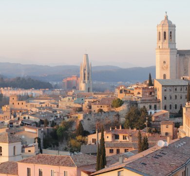 Blick auf Girona und die Kathedrale