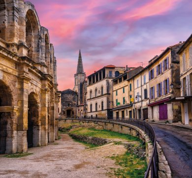 Altstadt von Arles mit Amphitheater
