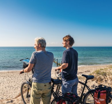 Radtour entlang des Ostseeküstenradweges am Strand von Graal-Müritz