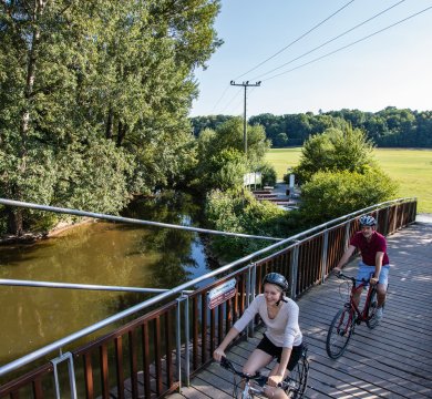 Radeln am Zusammenfluss von Rotem und Weissem Main