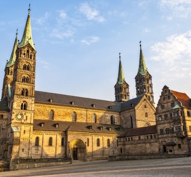 Der Bamberger Kaiserdom im Abendlicht