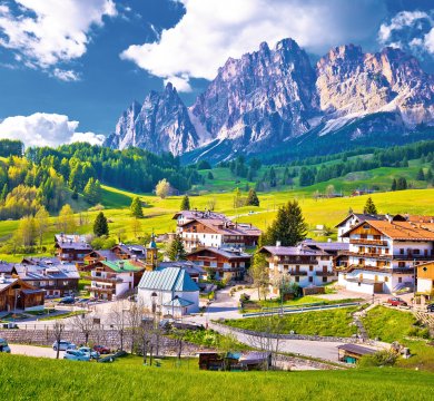Blick auf Cortina D' Ampezzo