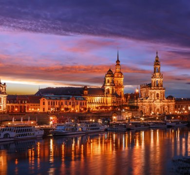 Abendliche Stadtsilhouette von Dresden