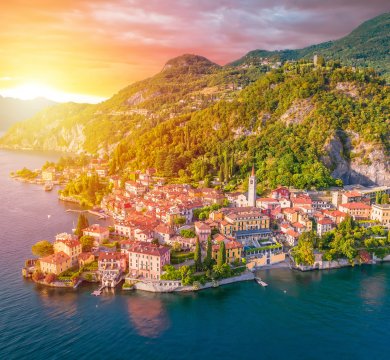 Blick auf Varenna am Comer See