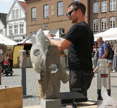 Kunsthandwerkermarkt in Husum