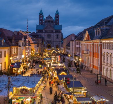 Weihnachts- und Neujahrsmarkt in Speyer