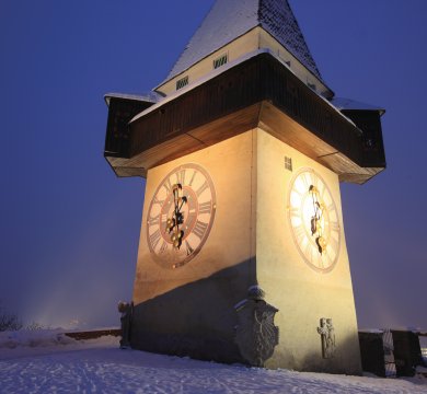 Grazer Uhrturm im Winter